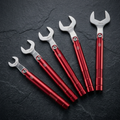 Precision Bending Torque Wrench - Industrial Craftsmanship